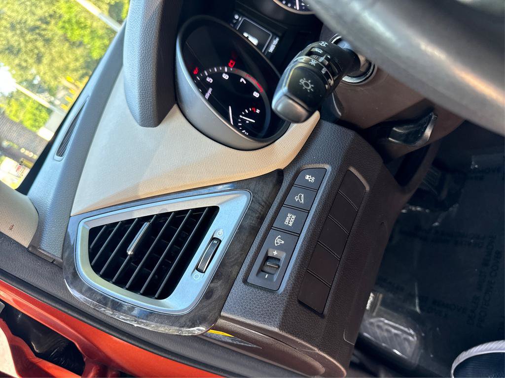 Used 2017 Hyundai Santa Fe Sport FWD image 19