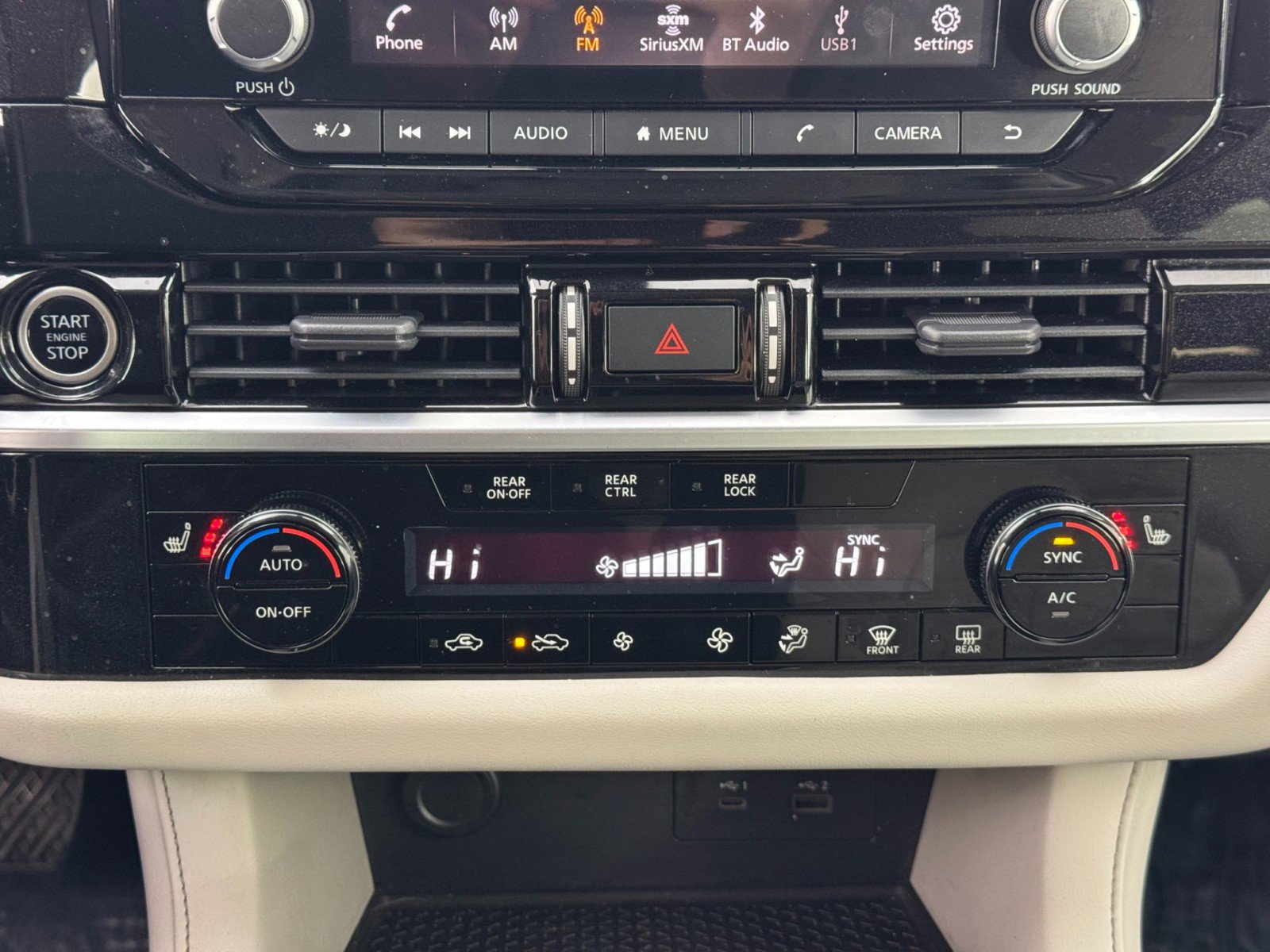 Used 2022 Nissan Pathfinder SV image 24