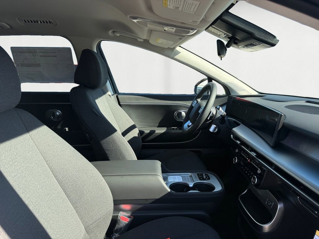 New 2026 Hyundai Ioniq 9 SE image 16