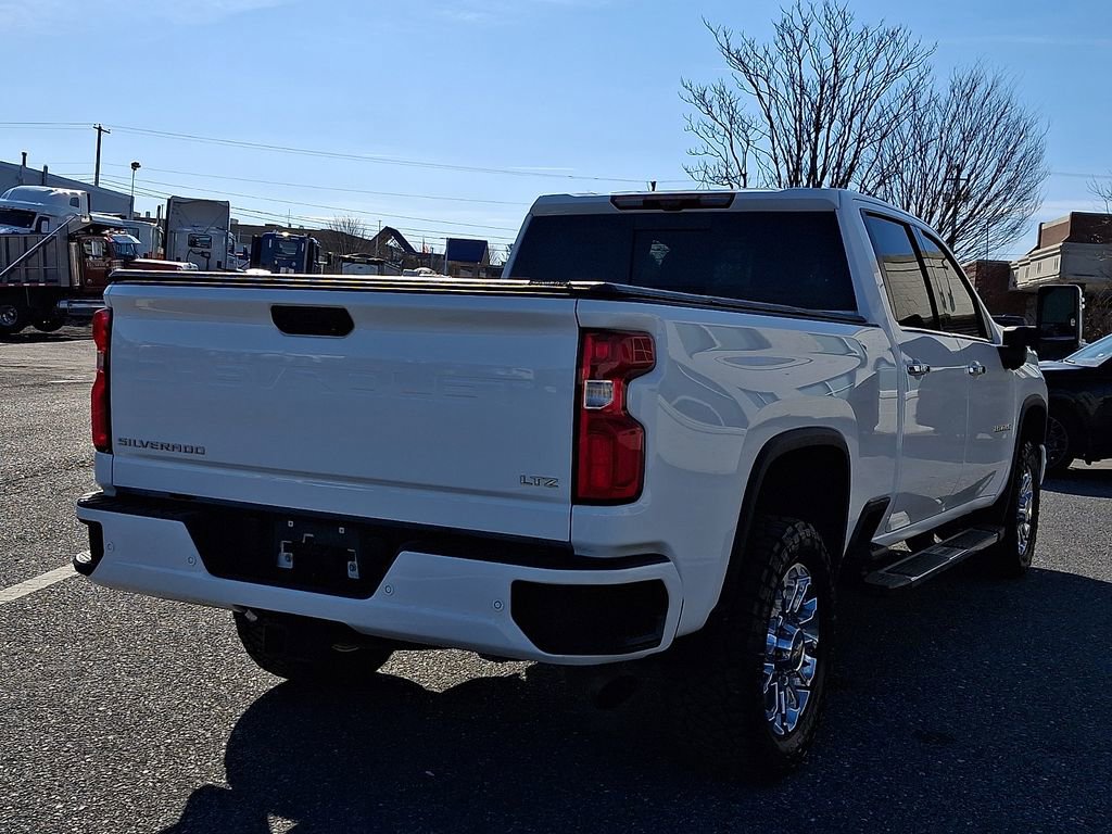 Used 2024 Chevrolet Silverado 2500 LTZ w/ LTZ Plus Package image 4