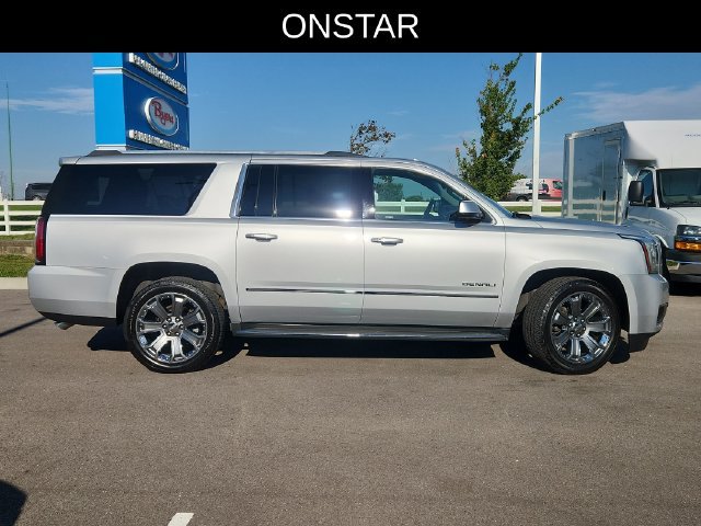 Used 2016 GMC Yukon XL Denali w/ Open Road Package AWD/4WD image 11