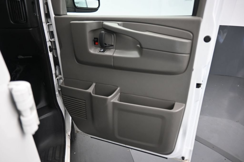 Used 2014 Chevrolet Express 3500 LS RWD image 42