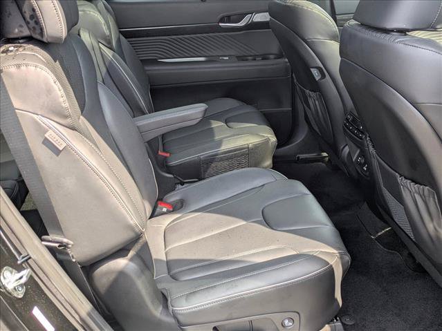 Used 2025 Hyundai Palisade Calligraphy FWD image 17