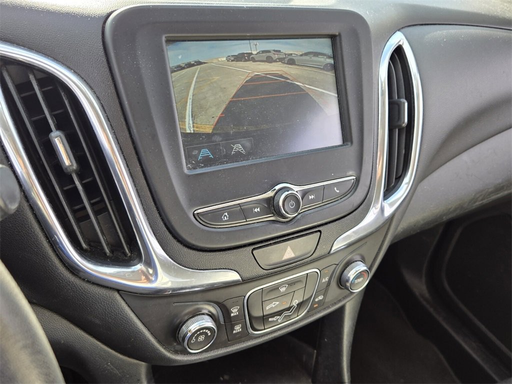 Used 2018 Chevrolet Equinox LT image 20