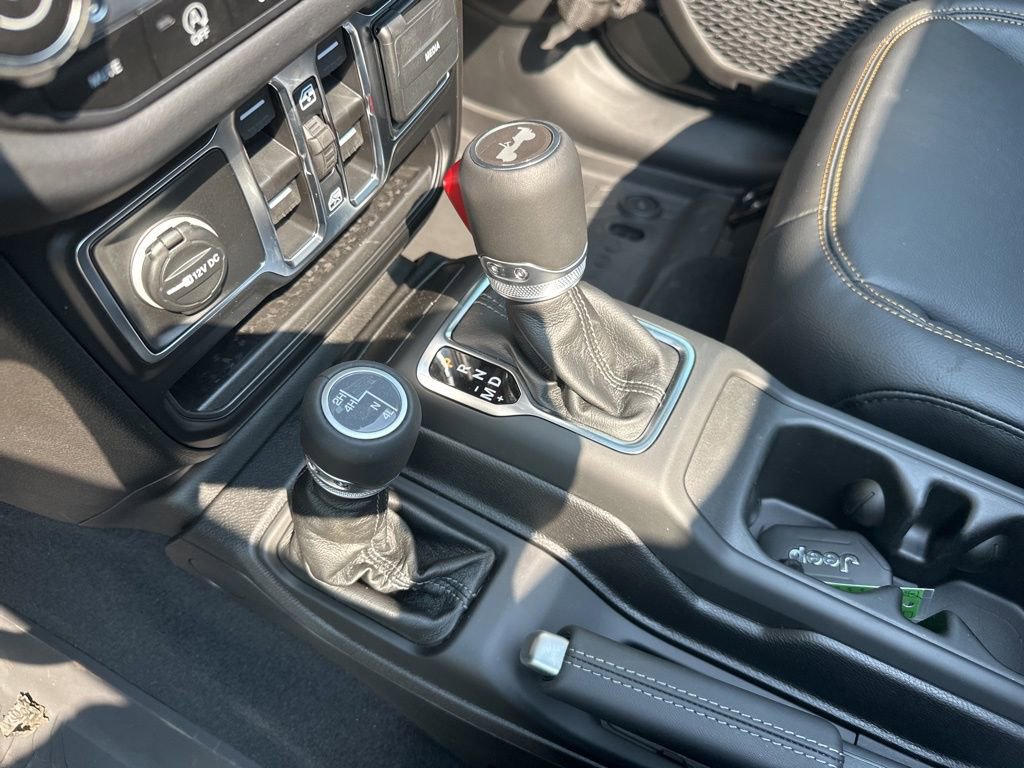 New 2025 Jeep Wrangler Sahara image 27