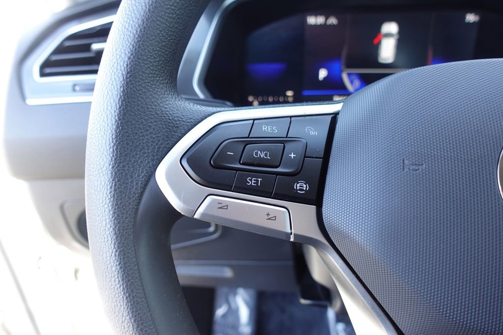 Used 2022 Volkswagen Tiguan S image 13