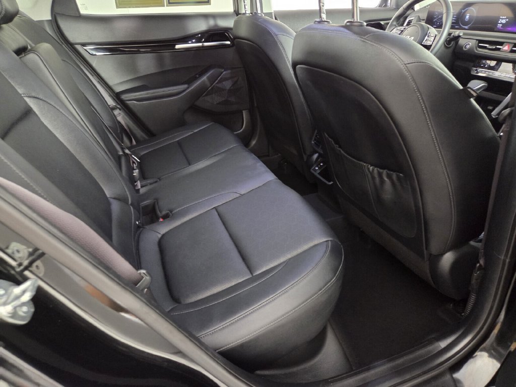 Used 2025 Kia Seltos EX w/ EX Sunroof Package FWD image 28
