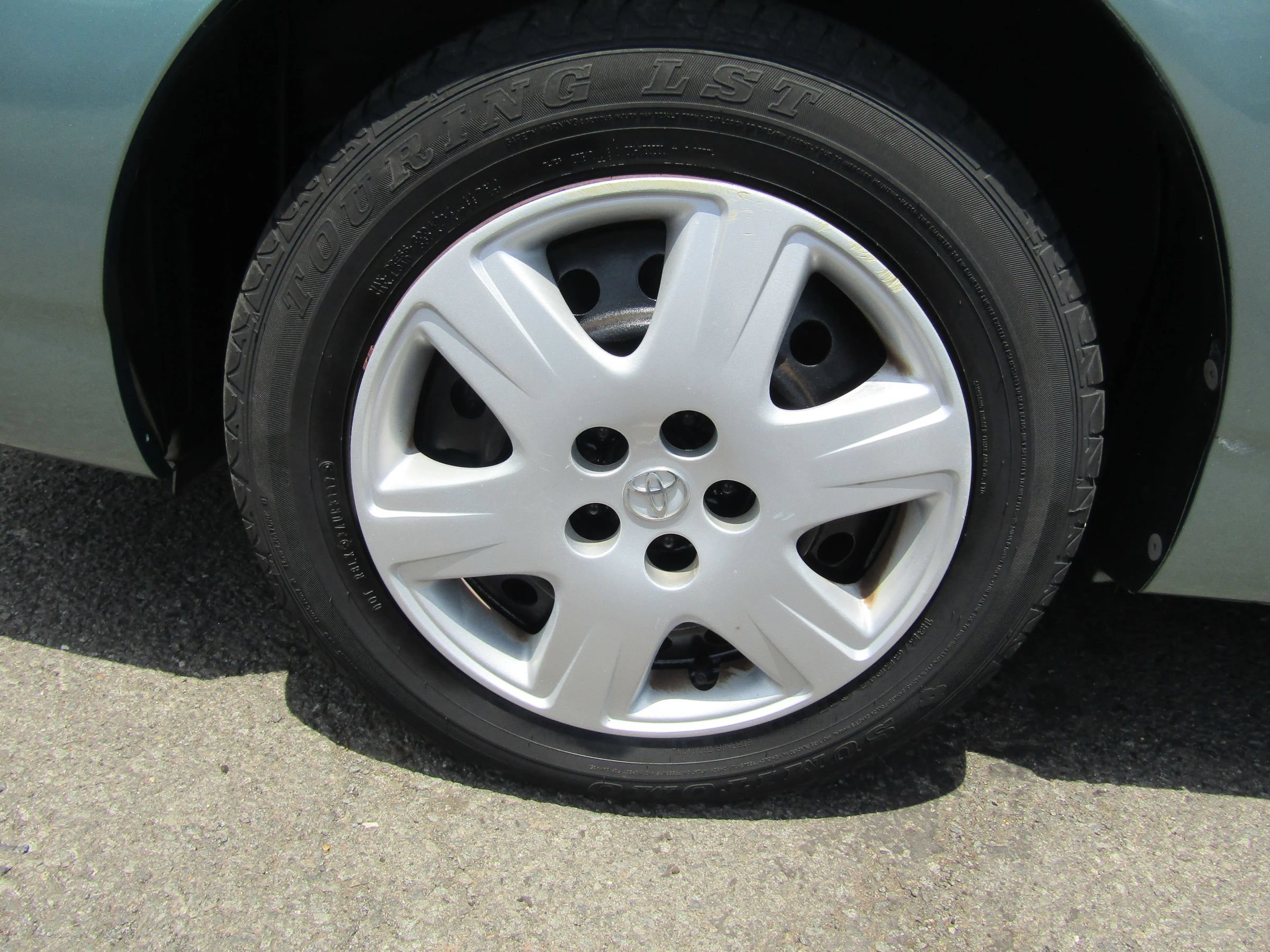 Used 2005 Toyota Corolla CE FWD image 24