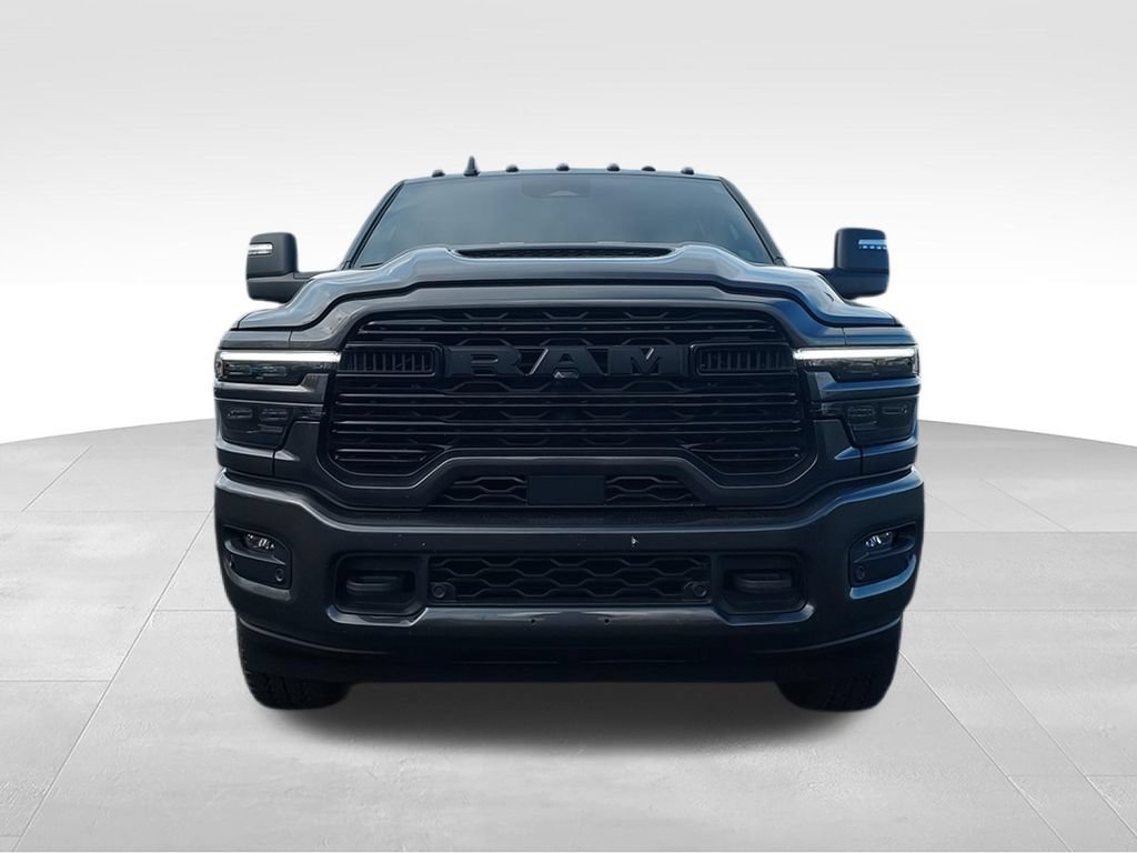 Used 2026 RAM 2500 Laramie AWD/4WD image 3