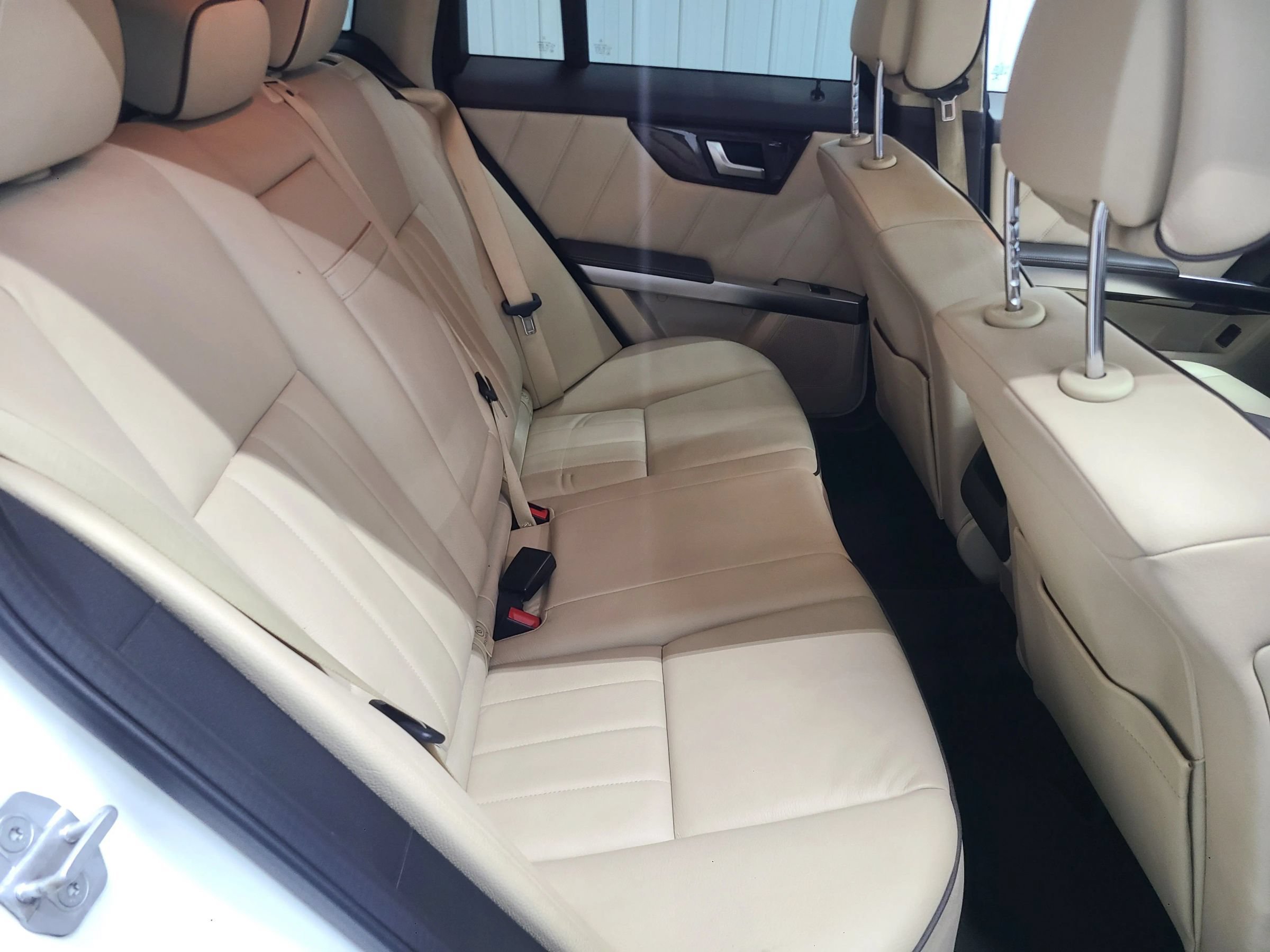 Used 2014 Mercedes-Benz GLK 350 4MATIC w/ Premium 1 Package image 40