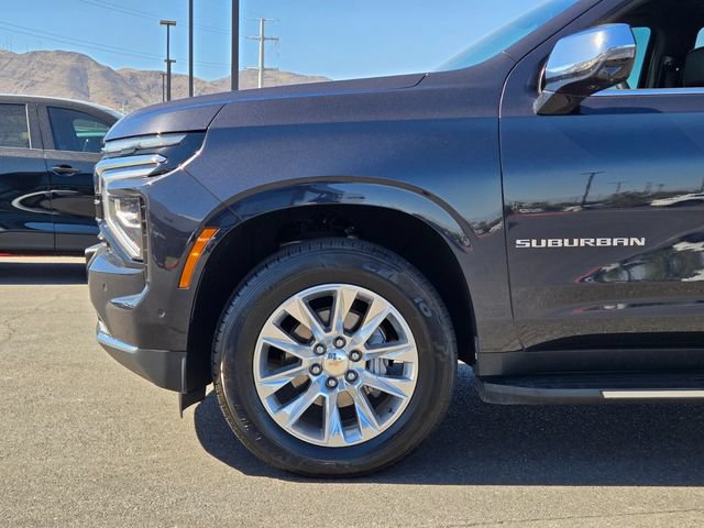 Used 2025 Chevrolet Suburban Premier AWD/4WD image 9