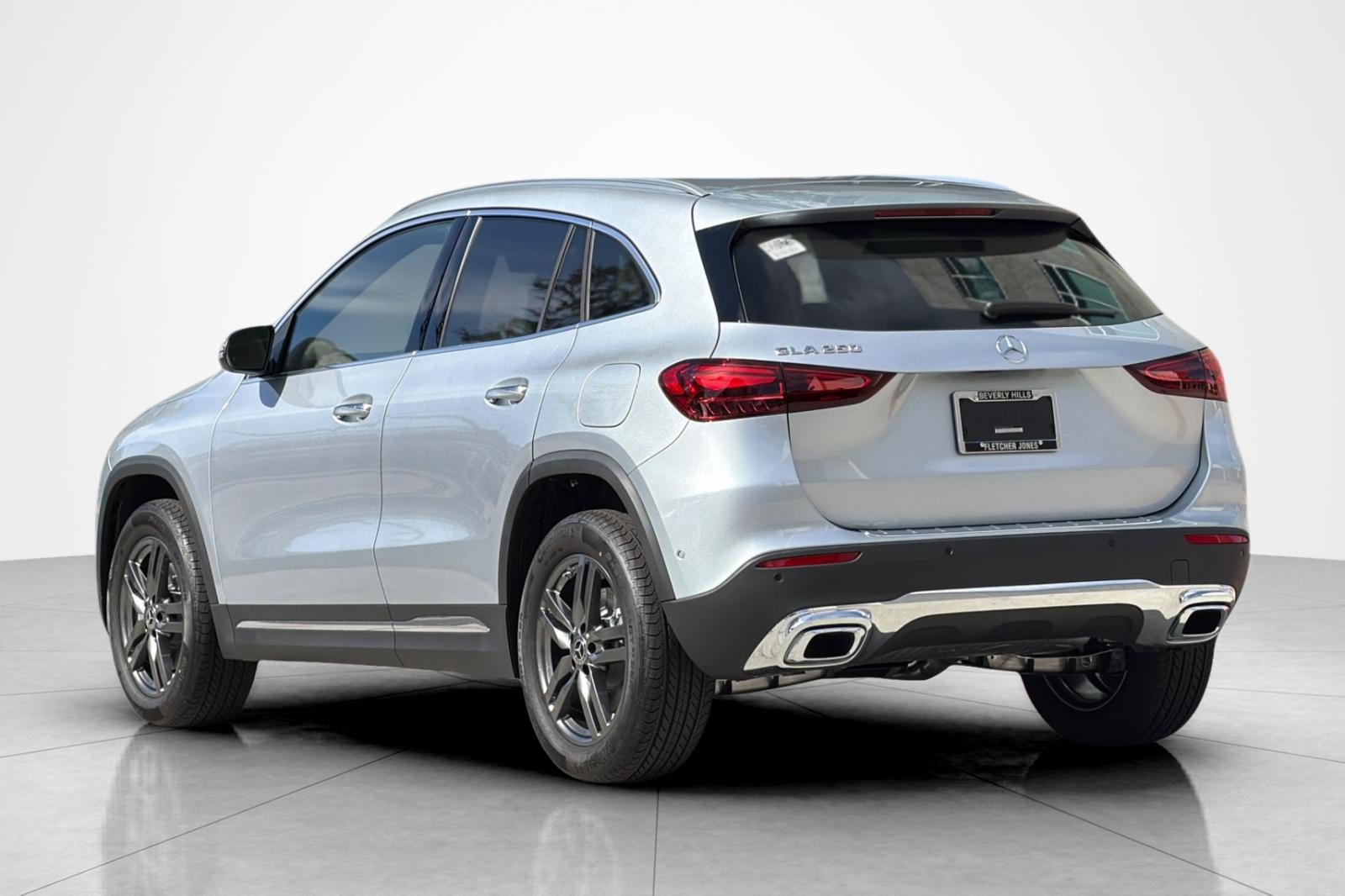 New 2026 Mercedes-Benz GLA 250 image 3