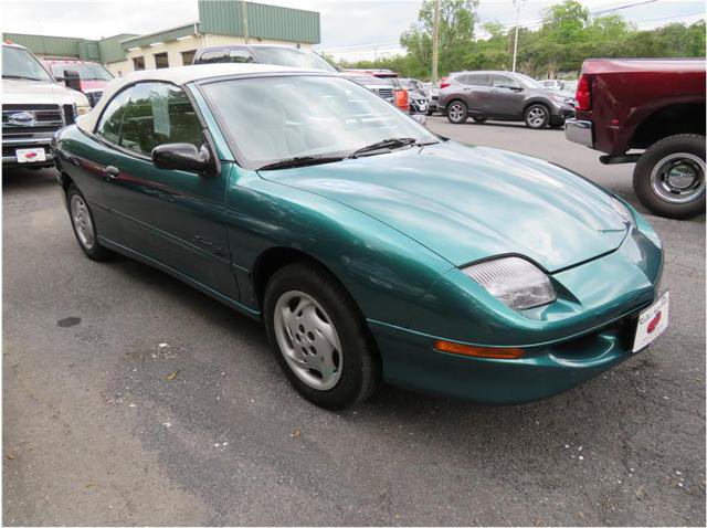 Used 1997 Pontiac Sunfire SE w/ Opt Pkg 3 FWD image 10