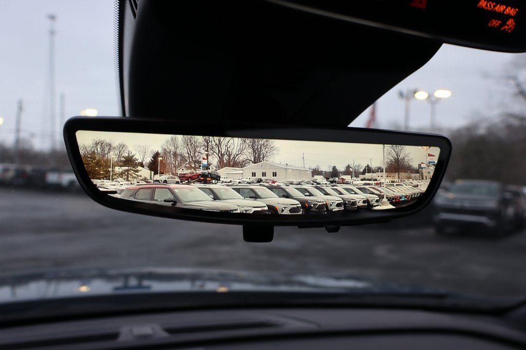 New 2026 Chevrolet Traverse RS image 17