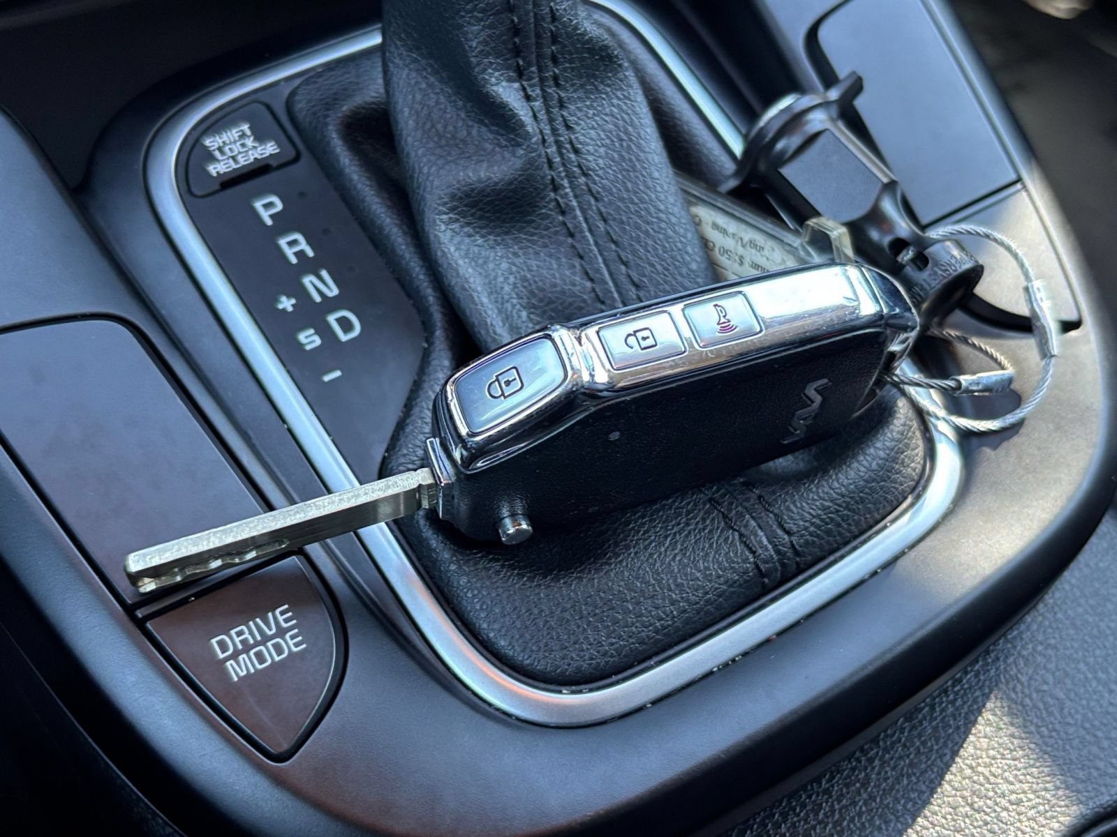 Used 2025 Kia Soul LX w/ LX Technology Package FWD image 21