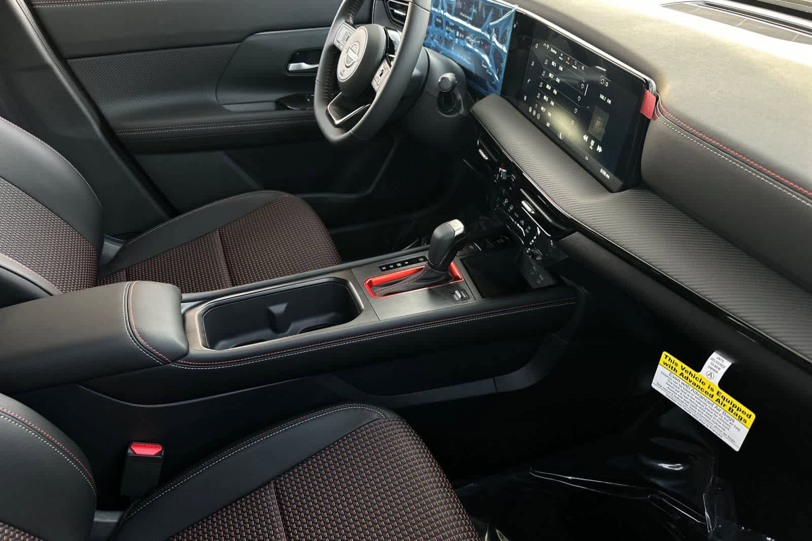 New 2026 Nissan Kicks SR FWD image 17