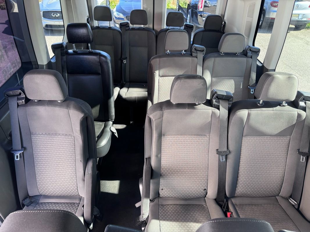 Used 2020 Ford Transit 350 XLT image 32