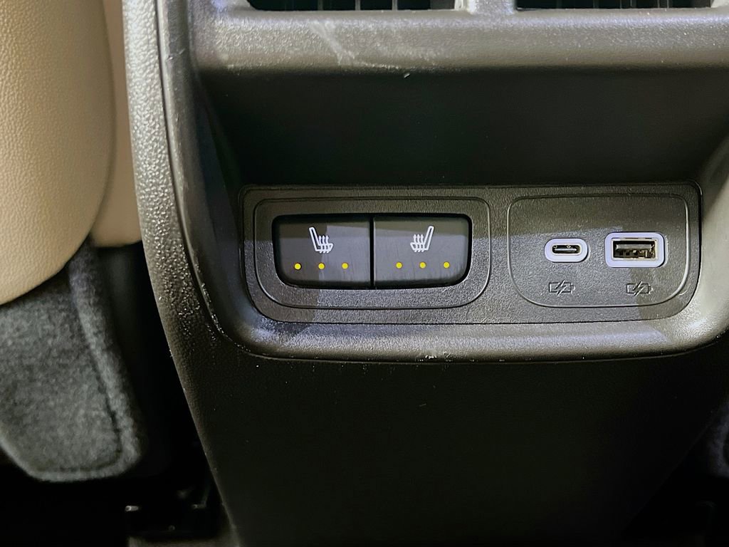 Used 2024 Cadillac XT4 Luxury image 25