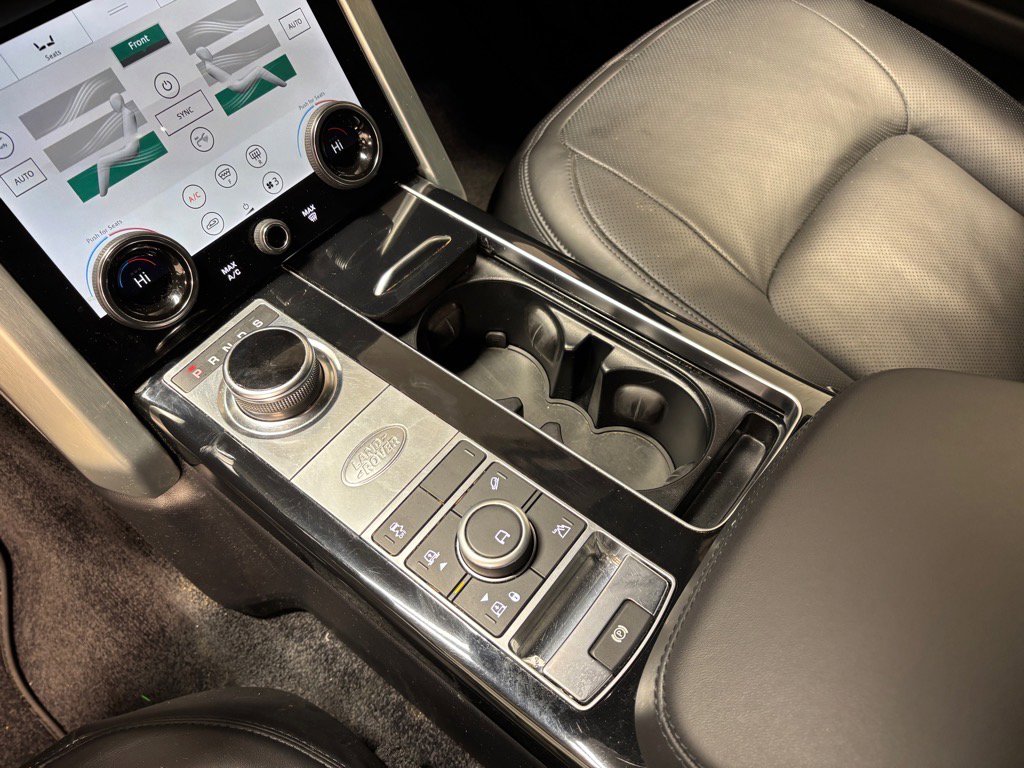 Used 2022 Land Rover Range Rover Westminster Edition image 13