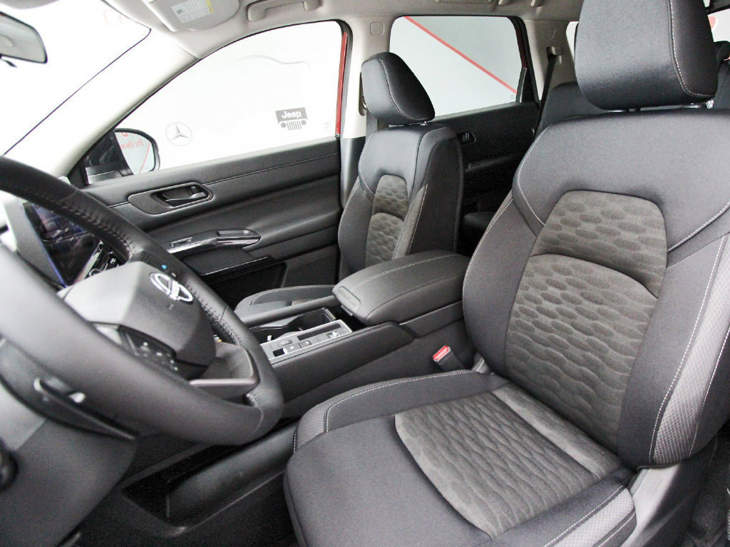 New 2026 Nissan Pathfinder SV FWD image 23