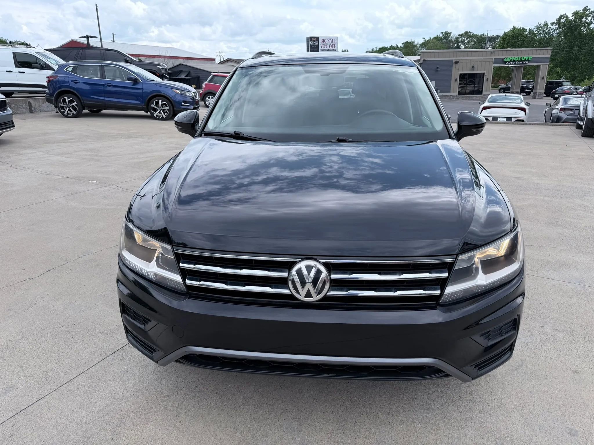Used 2020 Volkswagen Tiguan SE w/ Panoramic Sunroof Package FWD image 76