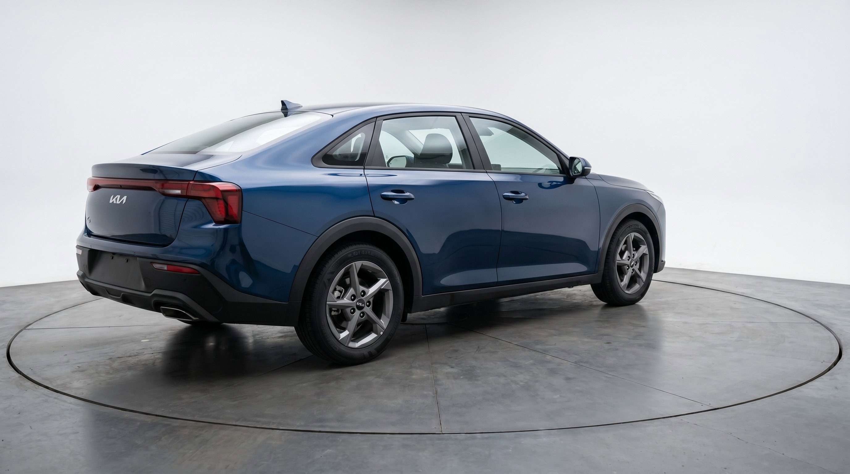 Used 2025 Kia K4 LXS image 9