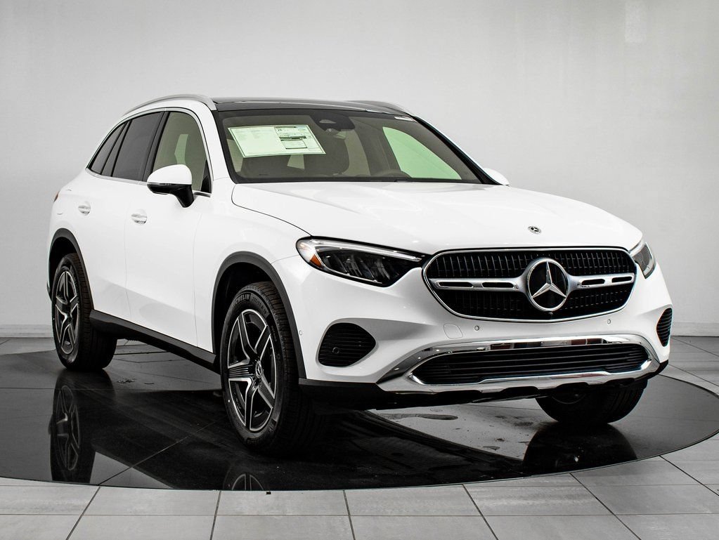 Certified 2026 Mercedes-Benz GLC 300 4MATIC image 5