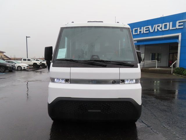 Used 2024 Chevrolet Brightdrop 400 w/ Commercial Equipment Package AWD/4WD image 2