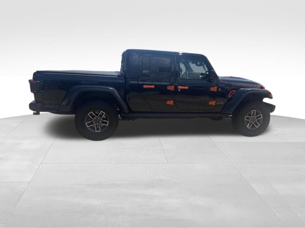 Used 2025 Jeep Gladiator Mojave AWD/4WD image 12