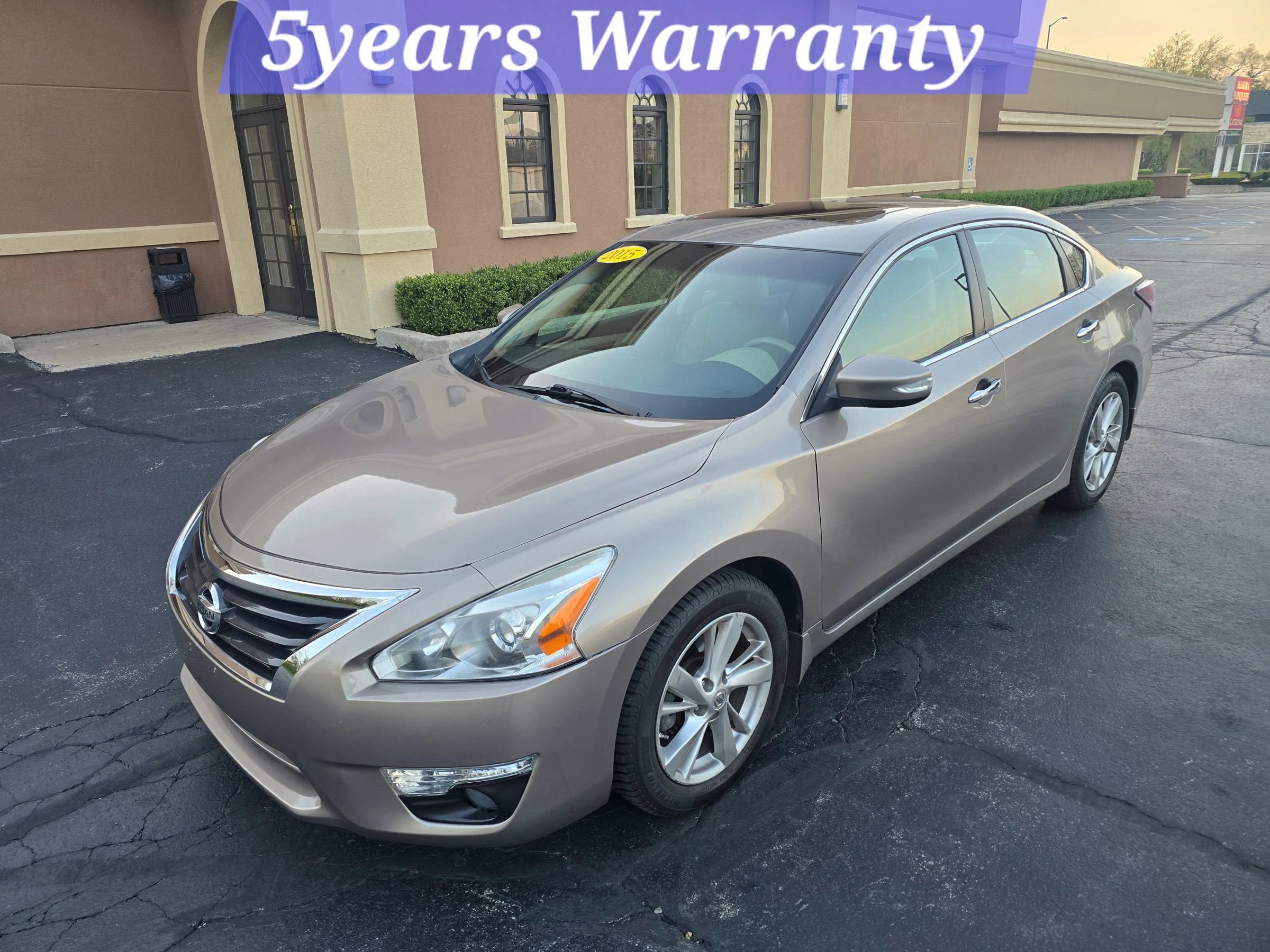 Used 2015 Nissan Altima 2.5 SL w/ Technology Package FWD image 2