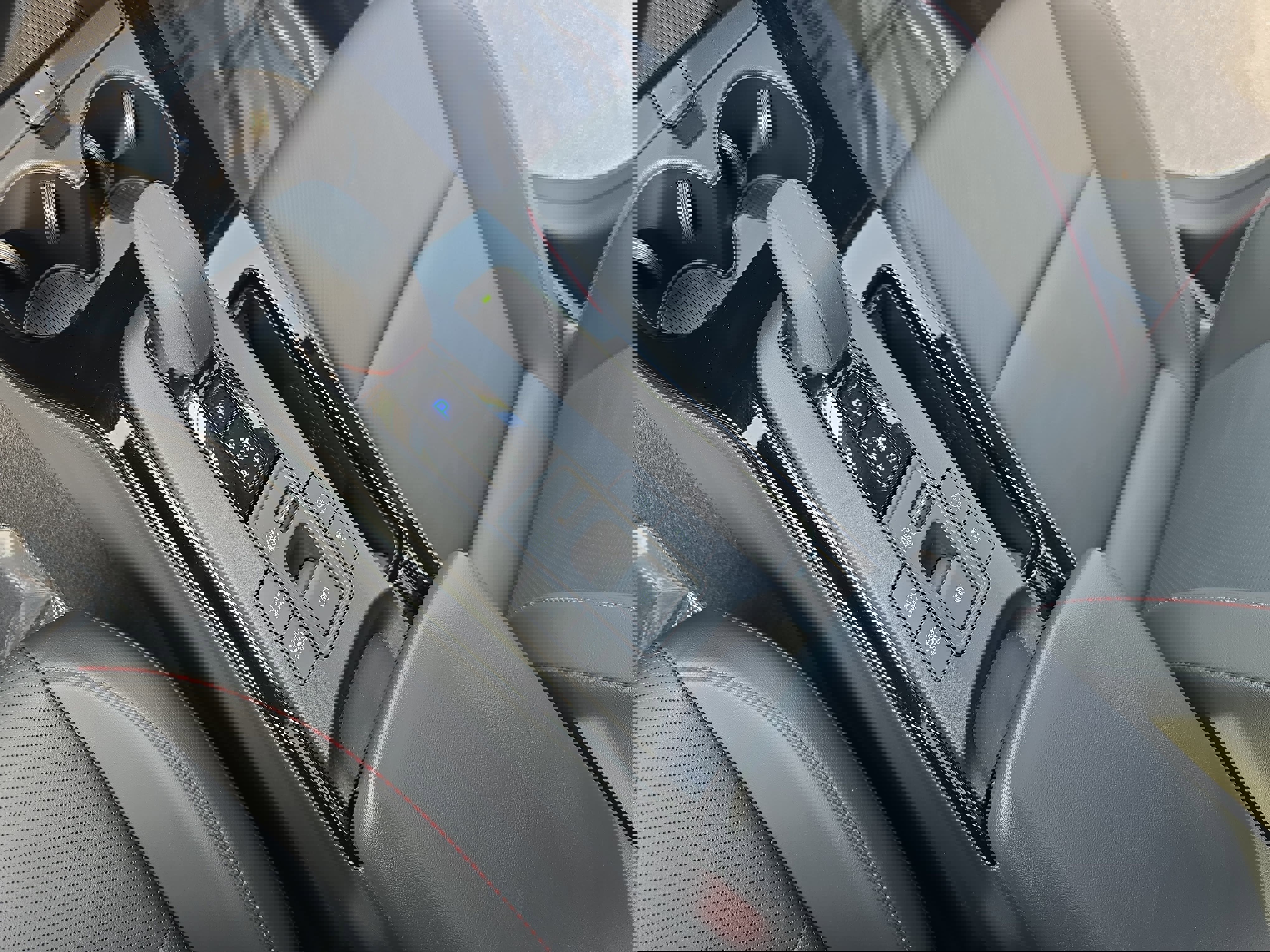 Used 2025 Toyota Prius Plug-In Hybrid image 26