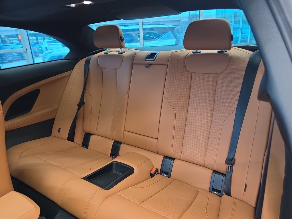 Used 2024 BMW 230i Coupe w/ Convenience Package RWD image 34