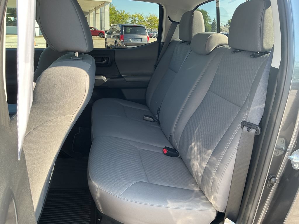 Used 2023 Toyota Tacoma SR5 AWD/4WD image 29