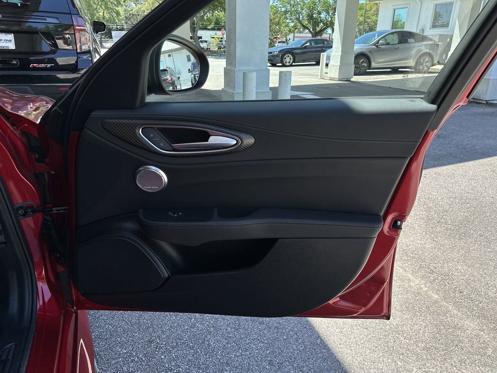 Used 2024 Alfa Romeo Giulia Quadrifoglio RWD image 36