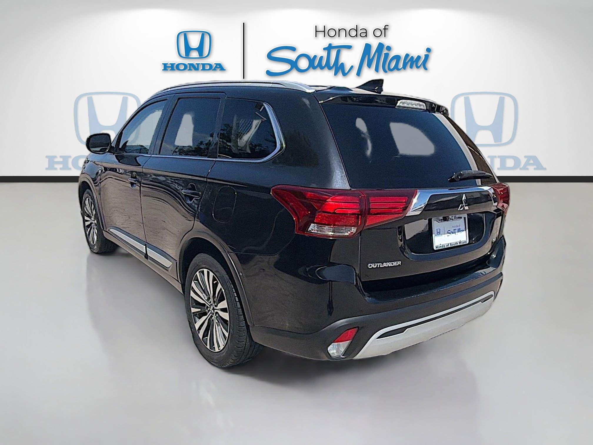 Used 2020 Mitsubishi Outlander SEL AWD/4WD image 5