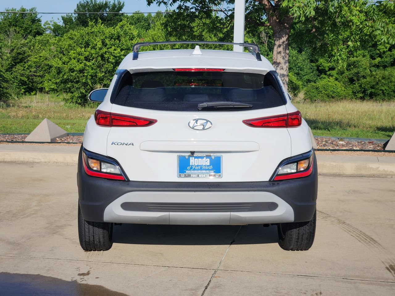 Used 2023 Hyundai Kona SEL w/ Convenience Package FWD image 6