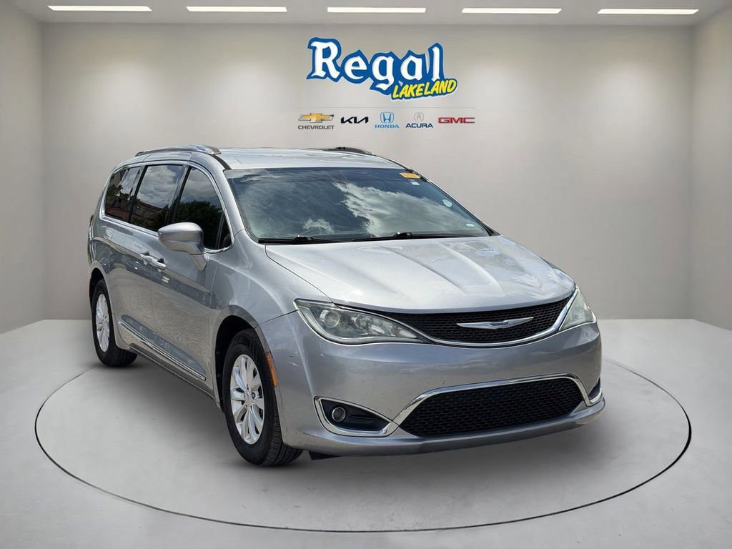 Used 2019 Chrysler Pacifica Touring-L
