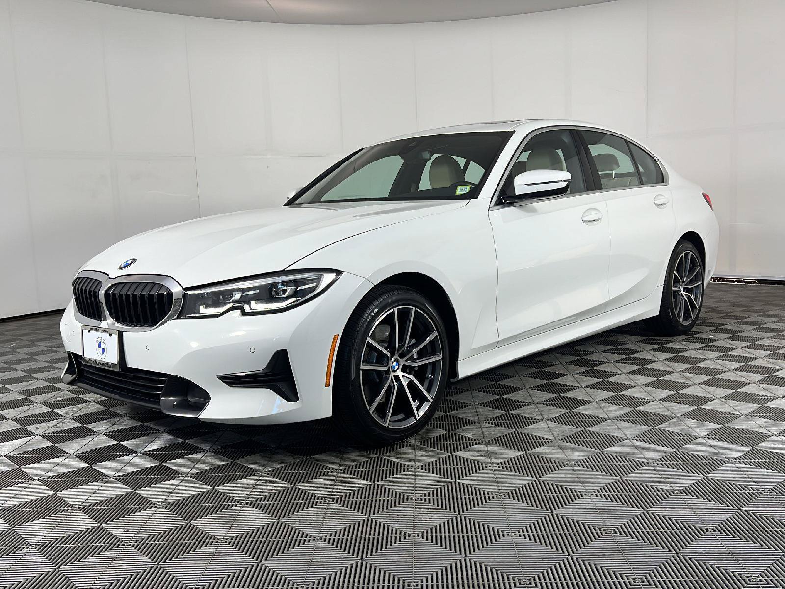 Used 2019 BMW 330i xDrive Sedan w/ Convenience Package AWD/4WD image 12