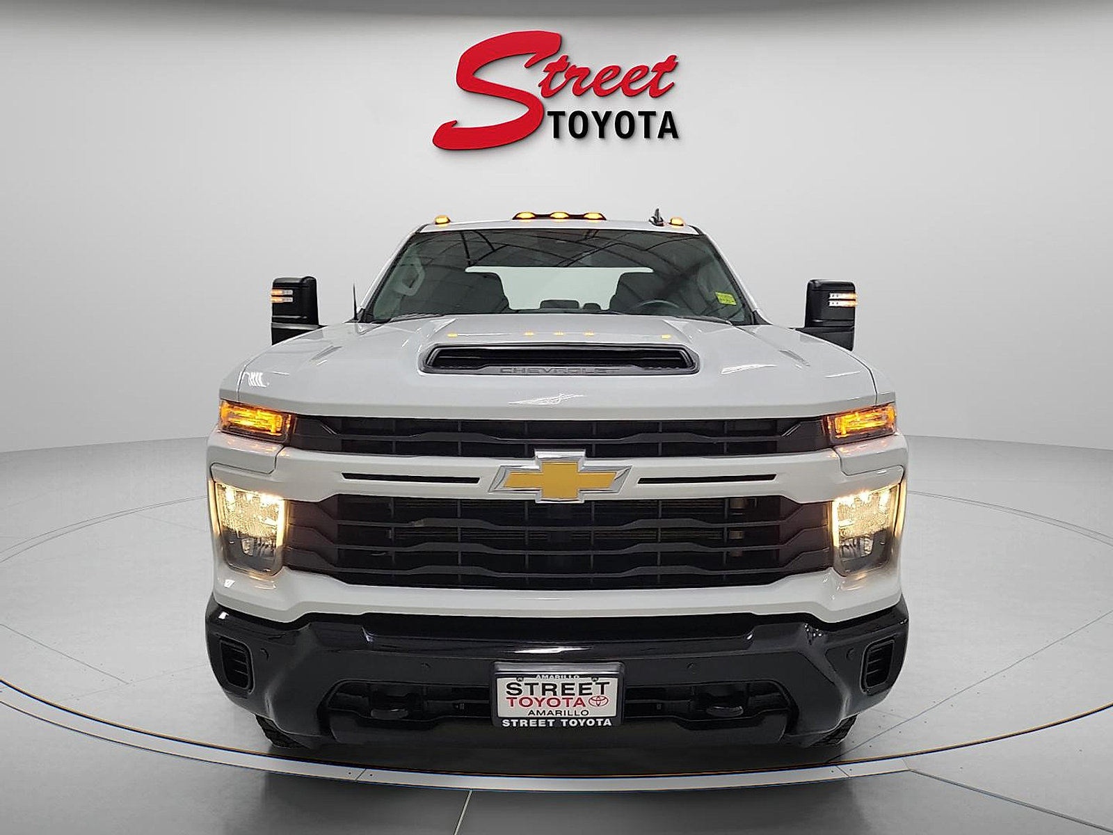 Used 2025 Chevrolet Silverado 2500 Custom w/ Custom Value Package AWD/4WD image 6