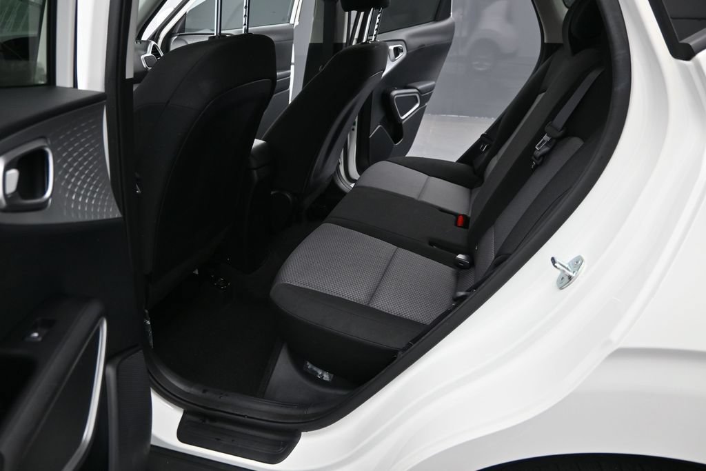 Used 2023 Kia Soul LX w/ Option Group 015 FWD image 12