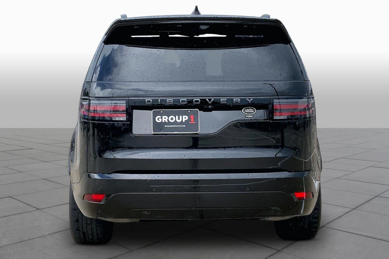 Used 2023 Land Rover Discovery HSE R-Dynamic AWD/4WD image 5