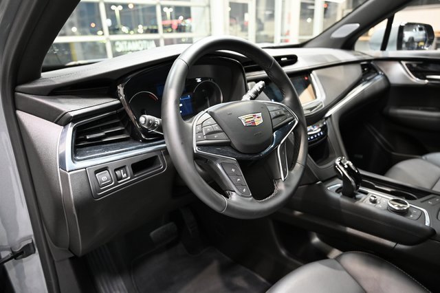 Used 2025 Cadillac XT5 Premium Luxury image 21