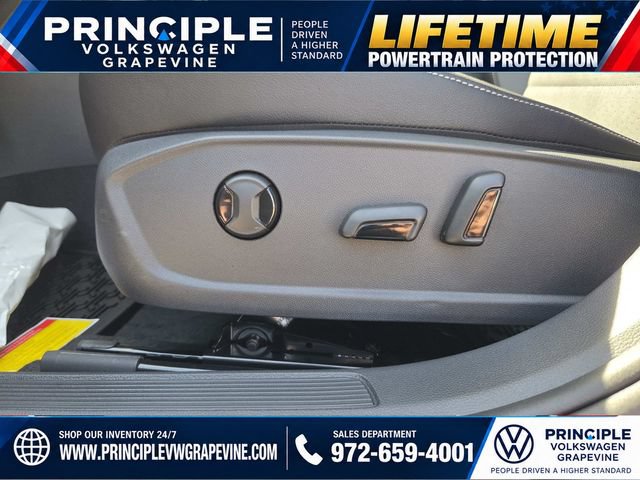 New 2026 Volkswagen Jetta SE FWD image 12