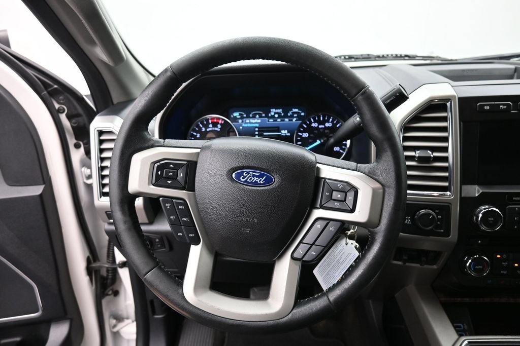 Used 2017 Ford F250 Lariat w/ Lariat Value Package AWD/4WD image 28