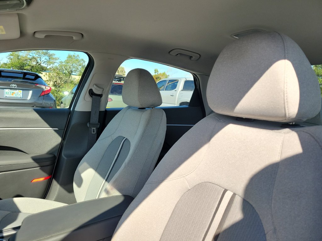 Used 2021 Hyundai Sonata SE w/ Preferred Accessory Package FWD image 21