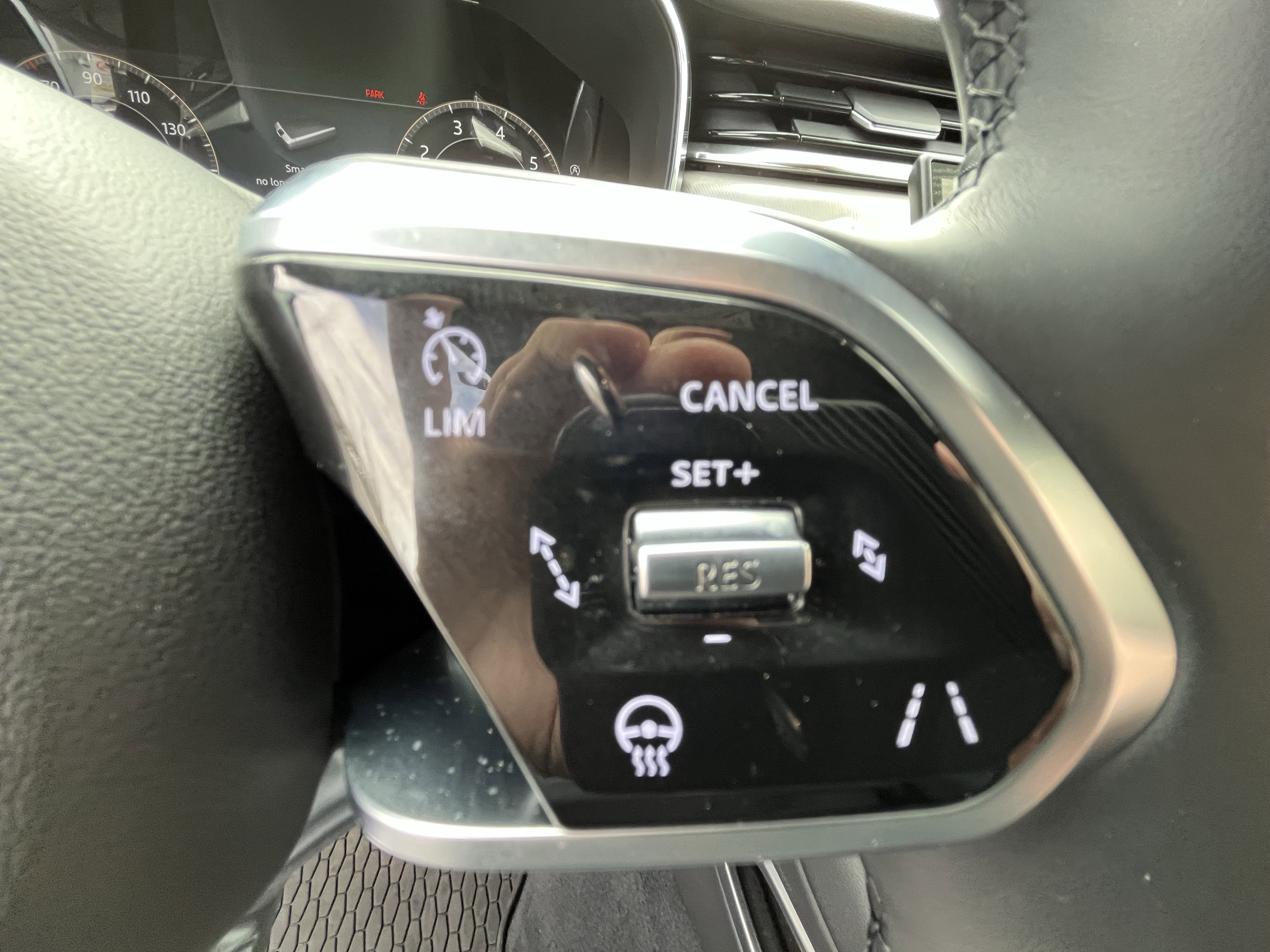 Certified 2025 Jaguar F-PACE R-Dynamic S AWD/4WD image 21