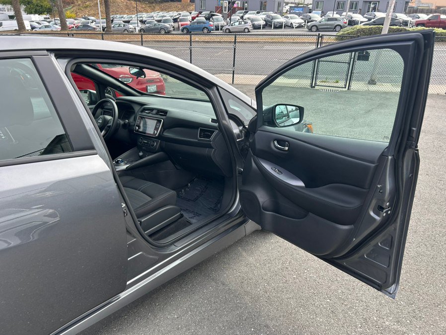 Used 2025 Nissan Leaf S FWD image 32