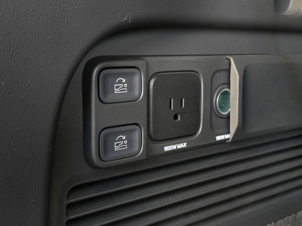 Used 2022 Rivian R1S Launch Edition image 40