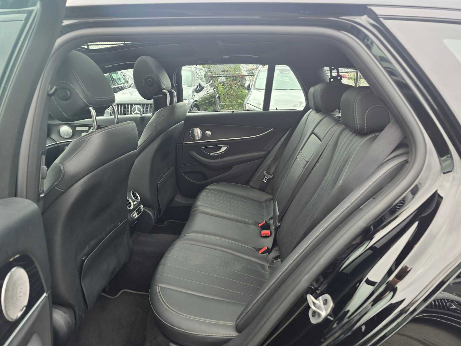Used 2020 Mercedes-Benz E 450 4MATIC Wagon image 18