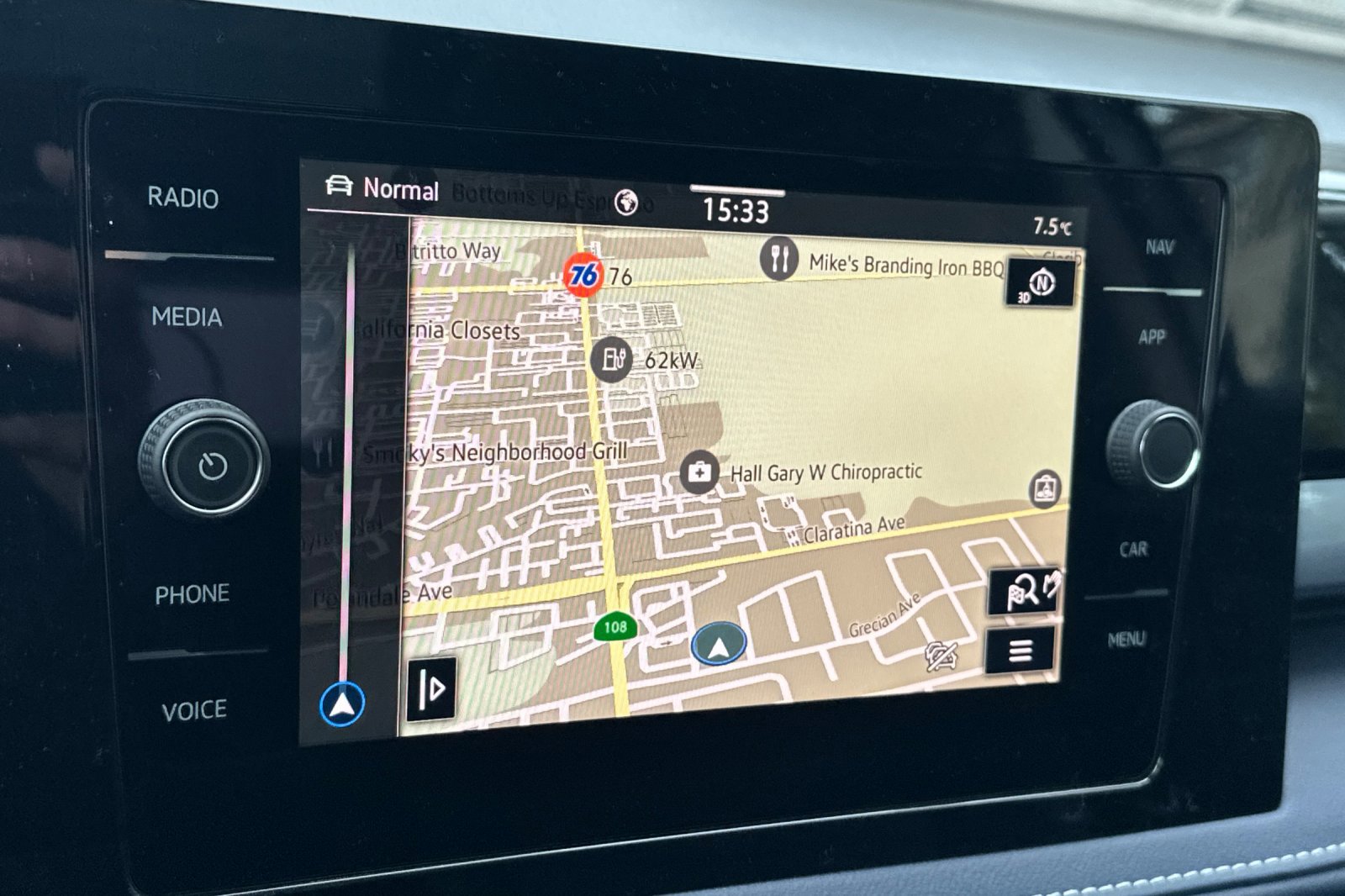 New 2026 Volkswagen Taos SEL image 19